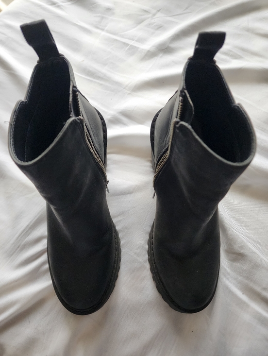 Dr. Martens Shoes - Dr. Martens Magdalena Heeled Ankle Boots. Size 7